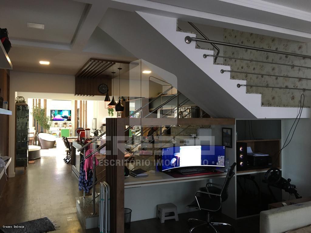 Casa, 3 quartos, 250 m² - Foto 2